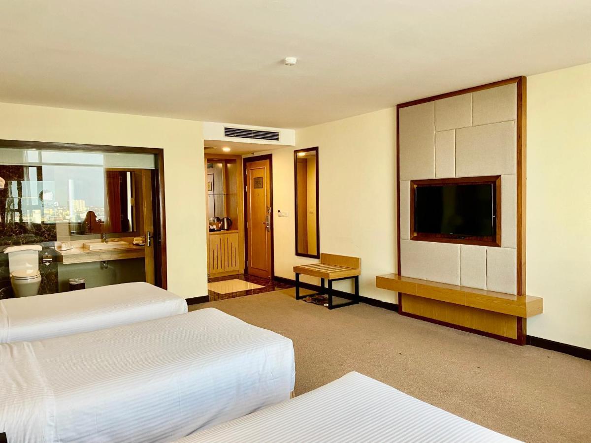 Muong Thanh Luxury Buon Ma Thuot Hotel Bagian luar foto