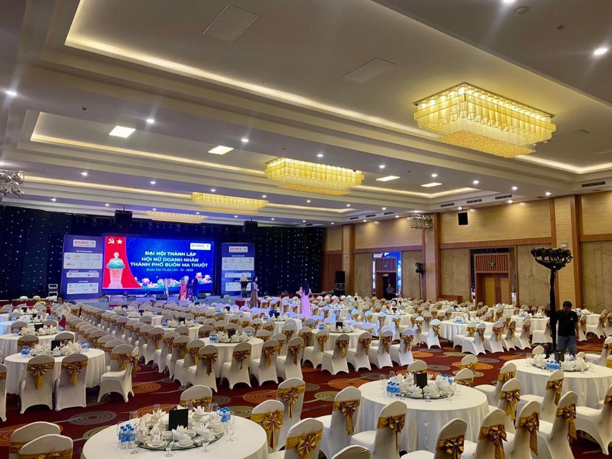 Muong Thanh Luxury Buon Ma Thuot Hotel Bagian luar foto