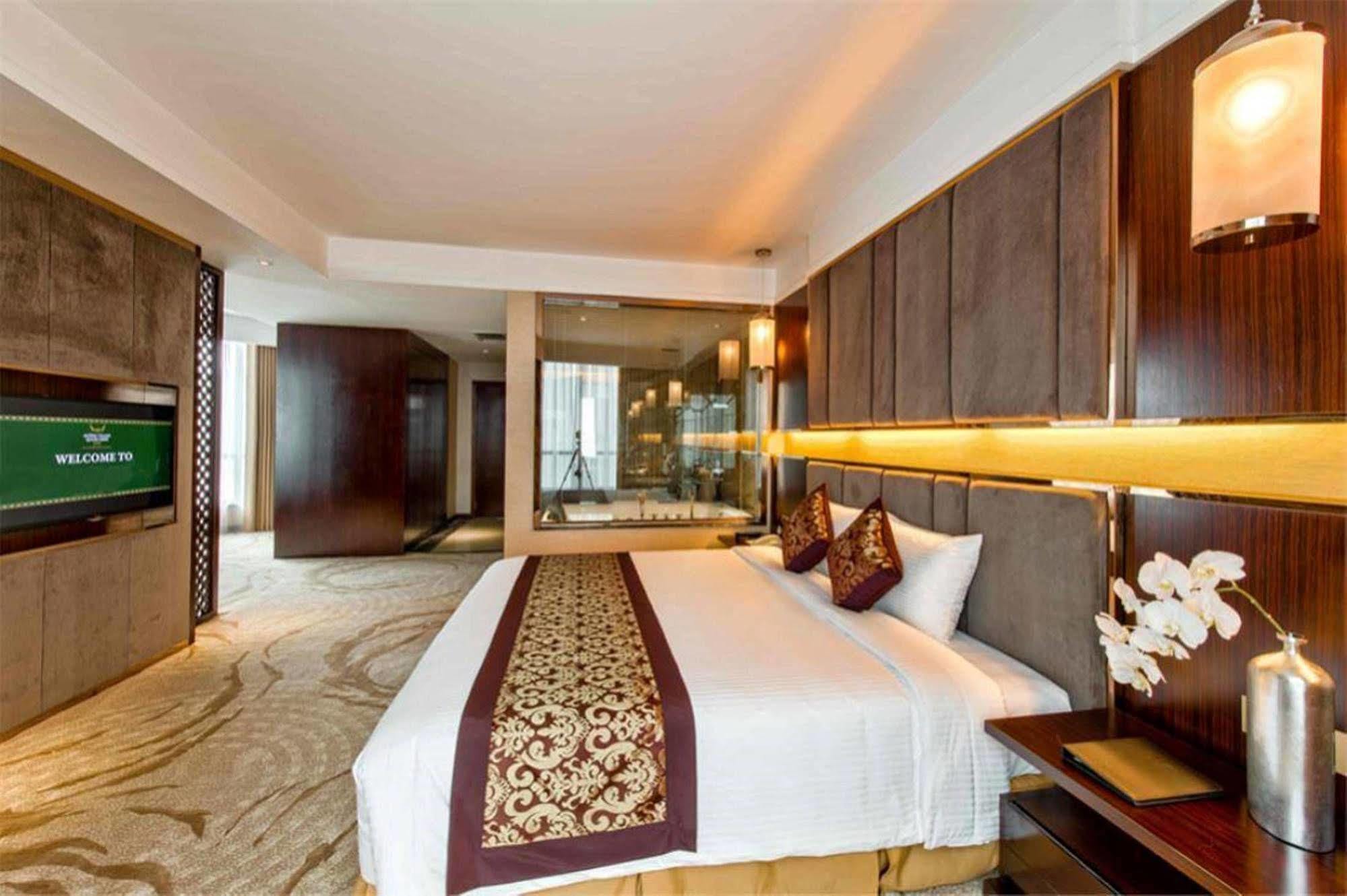 Muong Thanh Luxury Buon Ma Thuot Hotel Bagian luar foto